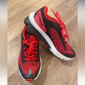 UA Sneakers • Size 4.5